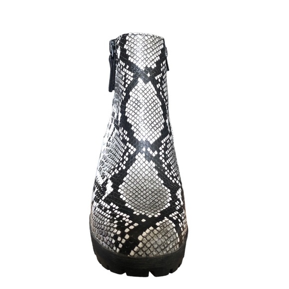 Mix No. 6 Snake Print Ankle Booties Size 7.5 - Picture 5 of 10